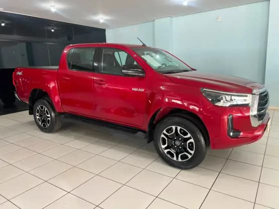 Carro 2.8 D-4D TURBO DIESEL CD SRX 4X4 AUTOMÁTICO
