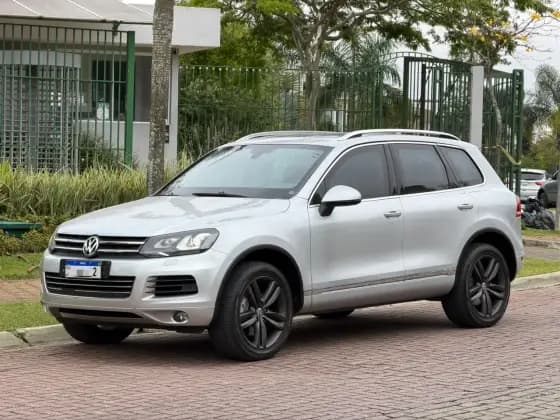Carro 4.2 FSI V8 32V GASOLINA 4P TIPTRONIC