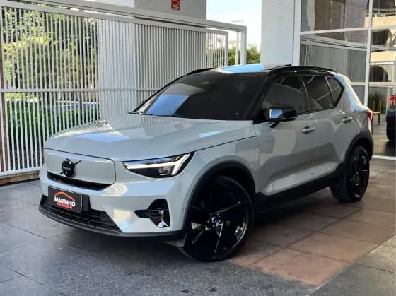 Carro P8 RECHARGE TWIN ELECTRIC ULTRA BLACK EDITION AWD