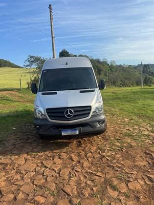 Carro 2.2 CDI DIESEL VAN 415 LONGO 10L MANUAL