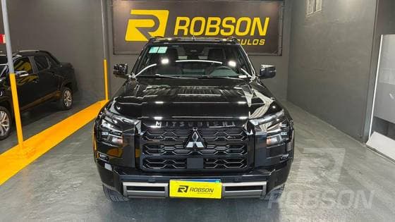 Carro 2.4 BITURBO DIESEL CD KATANA 4X4 AUTOMÁTICO