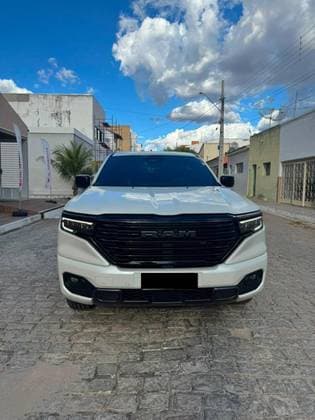 Carro 2.2 TURBO DIESEL LARAMIE 4X4 AUTOMÁTICO