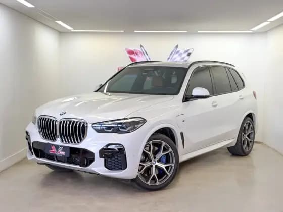 Carro 3.0 I6 TURBO HÍBRIDO XDRIVE45E M SPORT AUTOMÁTICO