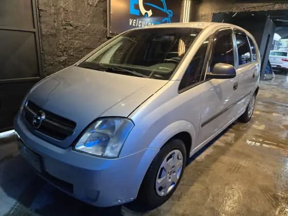 Carro 1.8 MPFI 8V FLEX 4P MANUAL