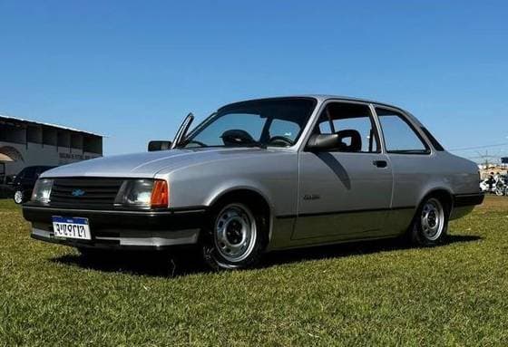 Carro 1.6-S L 8V GASOLINA 2P MANUAL