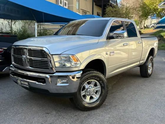 Carro 6.7 2500 LARAMIE 4X4 CD I6 TURBO DIESEL 4P AUTOMÁTICO