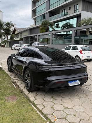 Carro ELÉTRICO