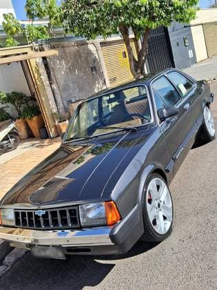 Carro 1.6 SL 8V ÁLCOOL 2P MANUAL