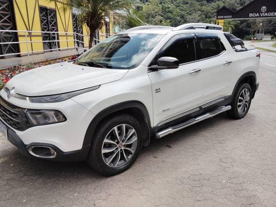 Carro 2.0 16V TURBO DIESEL VOLCANO 4WD AT9