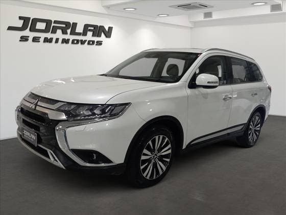 Carro 2.2 MIVEC DI-D DIESEL HPE-S AWD AUTOMÁTICO