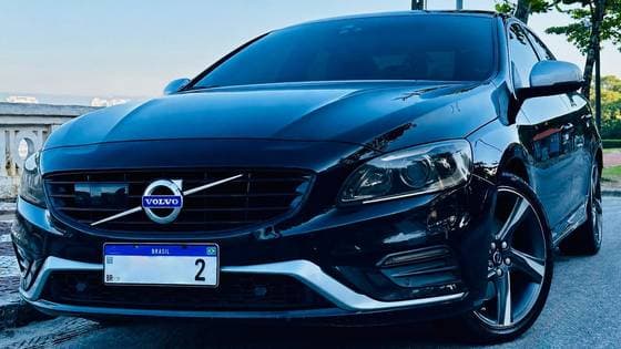 Carro 2.0 T6 R-DESIGN GASOLINA 4P AUTOMÁTICO