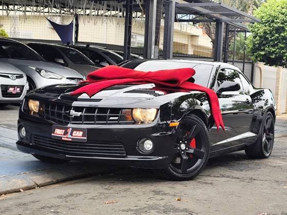 Carro 6.2 SS COUPÉ V8 GASOLINA 2P AUTOMÁTICO