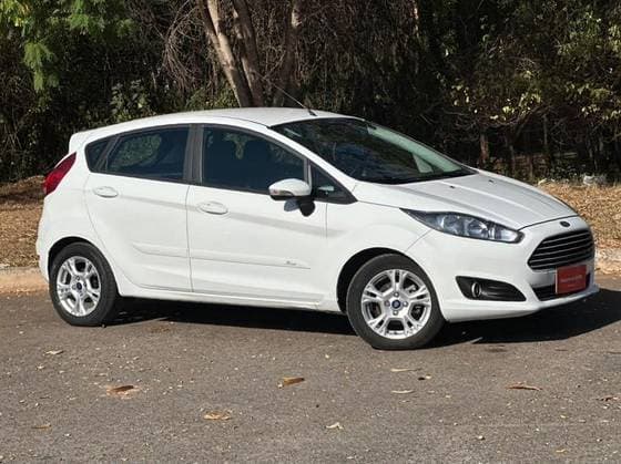 Carro 1.6 TITANIUM HATCH 16V FLEX 4P POWERSHIFT
