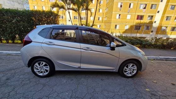 Carro 1.5 LX 16V FLEX 4P MANUAL