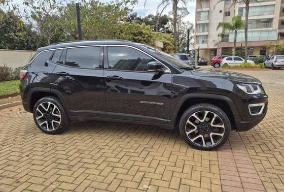 Carro 2.0 16V DIESEL LIMITED 4X4 AUTOMÁTICO