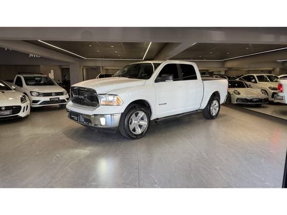 Carro 5.7 V8 GASOLINA LARAMIE CD 4X4 AUTOMÁTICO