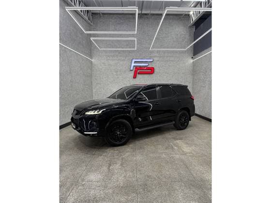 Carro 2.8 D-4D TURBO DIESEL DIAMOND 7L 4X4 AUTOMÁTICO