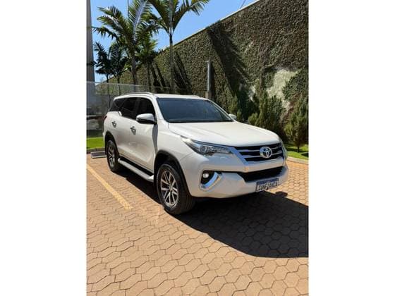 Carro 2.8 SRX 4X4 7 LUGARES 16V TURBO INTERCOOLER DIESEL 4P AUTOMÁTICO