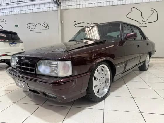 Carro 4.1 DIPLOMATA SE 12V GASOLINA 4P MANUAL