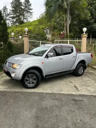 Carro 3.2 HPE 4X4 CD 16V TURBO INTERCOOLER DIESEL 4P AUTOMÁTICO