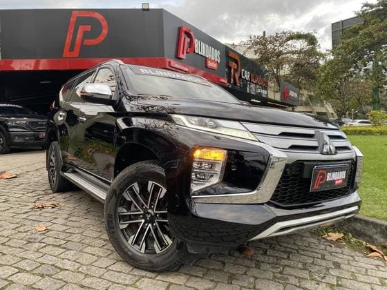 Carro 2.4 16V MIVEC TURBO DIESEL HPE AWD AUTOMÁTICO