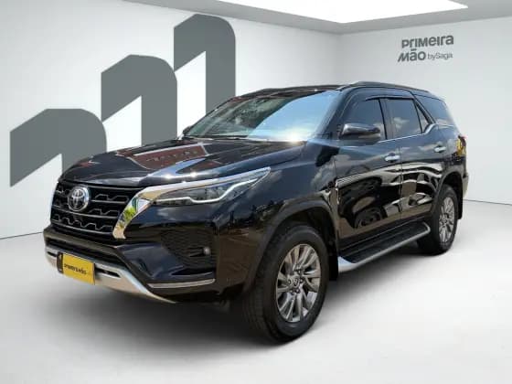 Carro 2.8 D-4D TURBO DIESEL SRX 7L 4X4 AUTOMÁTICO