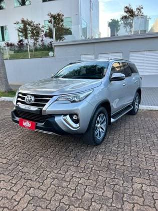 Carro 2.8 SRX 4X4 16V TURBO INTERCOOLER DIESEL 4P AUTOMÁTICO