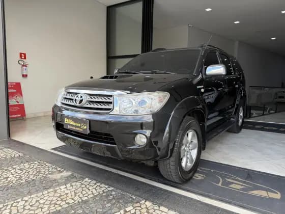 Carro 3.0 SRV 4X4 7 LUGARES 16V TURBO INTERCOOLER DIESEL 4P AUTOMÁTICO