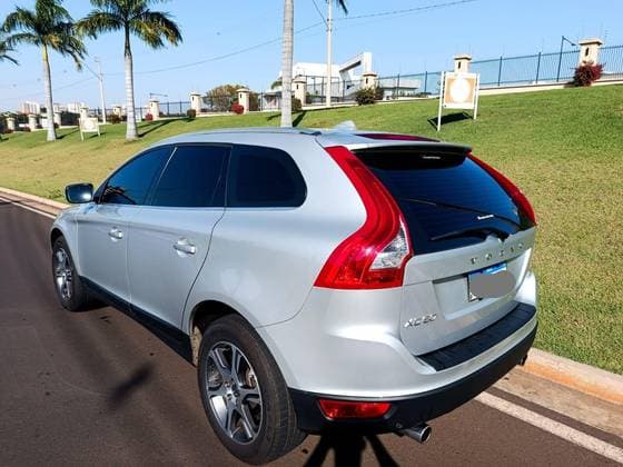 Carro 2.0 T5 DYNAMIC FWD TURBO GASOLINA 4P AUTOMÁTICO