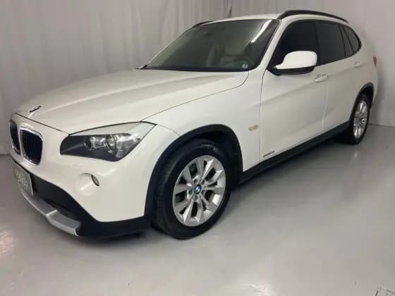 Carro 2.0 16V GASOLINA SDRIVE18I 4P AUTOMÁTICO