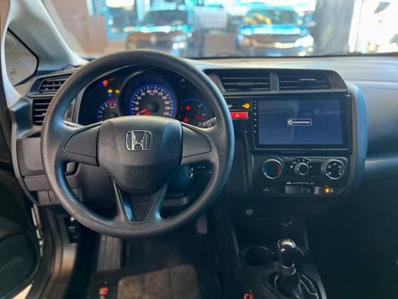 Carro 1.5 DX 16V FLEX 4P AUTOMÁTICO