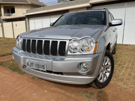 Carro 5.7 OVERLAND HEMI 4X4 V8 16V GASOLINA 4P AUTOMÁTICO