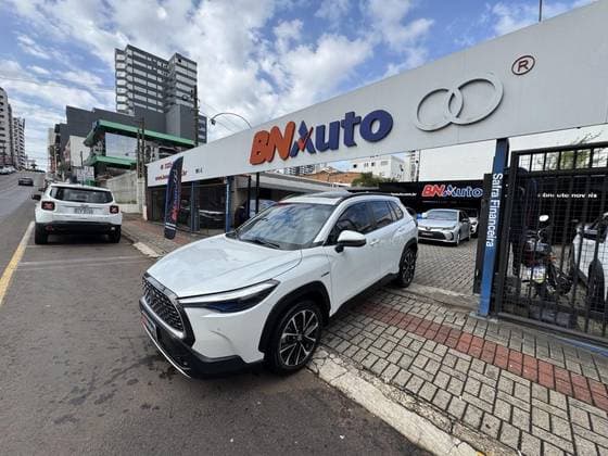 Carro 1.8 VVT-I HYBRID FLEX XRX CVT