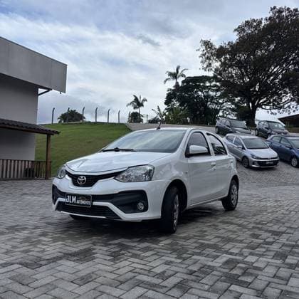 Carro 1.3 X 16V FLEX 4P MANUAL
