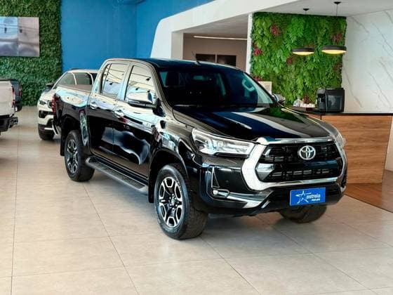 Carro 2.8 D-4D TURBO DIESEL CD SRV 4X4 AUTOMÁTICO