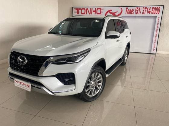 Carro 2.8 D-4D TURBO DIESEL SRX 4X4 AUTOMÁTICO