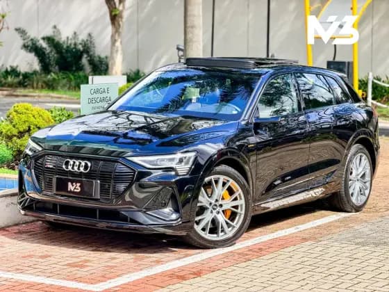 Carro ELÉTRICO PERFORMANCE BLACK QUATTRO