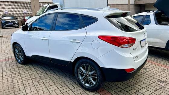 Carro 2.0 MPFI GL 16V FLEX 4P AUTOMÁTICO