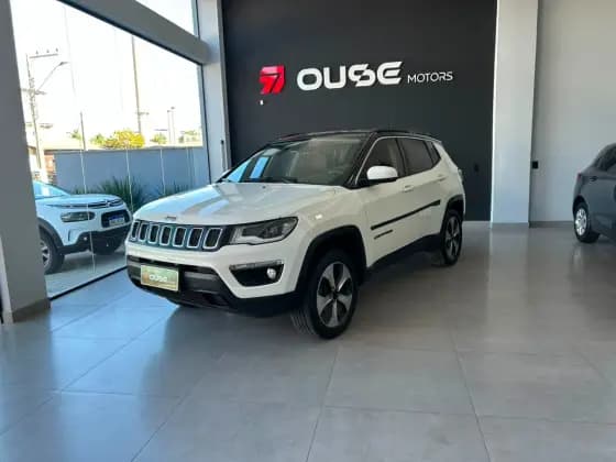 Carro 2.0 16V DIESEL LONGITUDE 4X4 AUTOMÁTICO