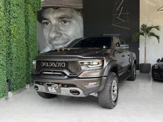 Carro 6.2 V8 GASOLINA TRX CD 4X4 AUTOMÁTICO