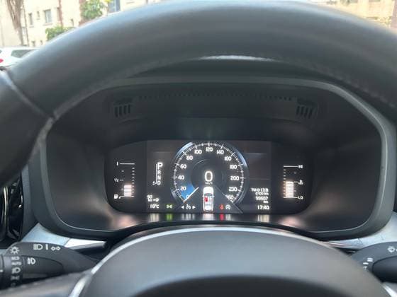 Carro 2.0 T5 GASOLINA MOMENTUM AWD GEARTRONIC