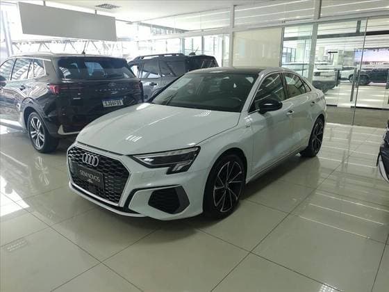 Carro 2.0 40 TFSI MHEV SEDAN PERFORMANCE BLACK S-TRONIC