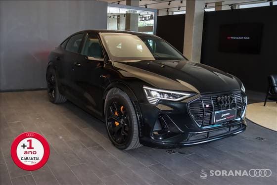 Carro ELÉTRICO SPORTBACK S QUATTRO