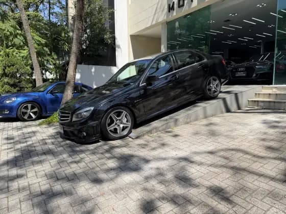 Carro 6.3 SEDAN V8 GASOLINA 4P AUTOMATICO