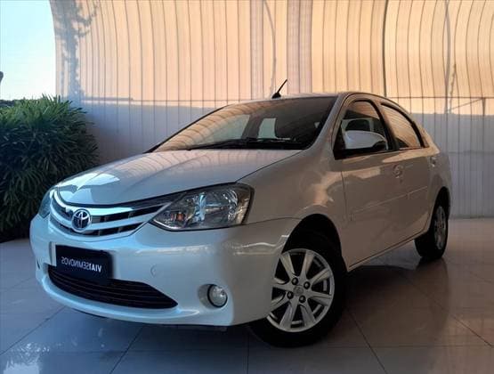 Carro 1.5 XLS SEDAN 16V FLEX 4P MANUAL
