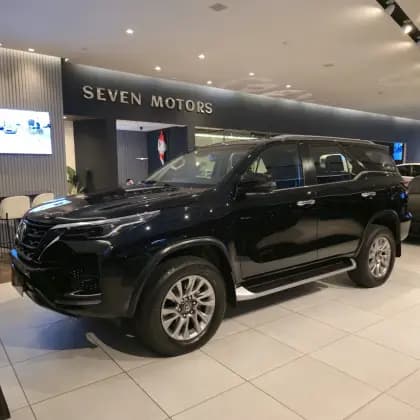 Carro 2.8 D-4D TURBO DIESEL SRX 7L 4X4 AUTOMÁTICO
