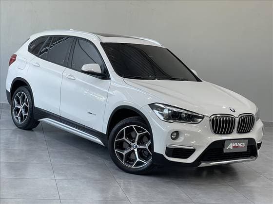 Carro 2.0 16V TURBO ACTIVEFLEX SDRIVE20I X-LINE 4P AUTOMÁTICO