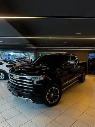 Carro 5.3 V8 GASOLINA 1500 HIGH COUNTRY 4X4 AUTOMÁTICO