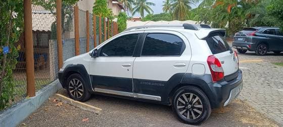 Carro 1.5 XS 16V FLEX 4P MANUAL