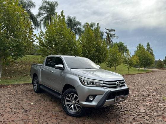 Carro 2.8 SRX 4X4 CD 16V DIESEL 4P AUTOMÁTICO